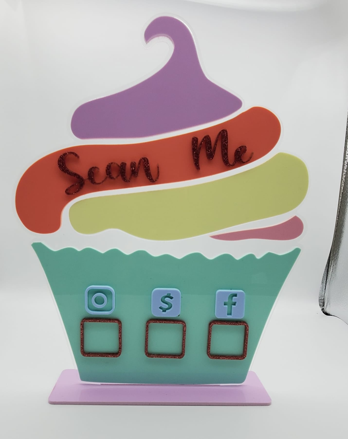 Cupcake social media share sign